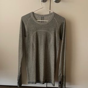 Lululemon long sleeve grey ombré